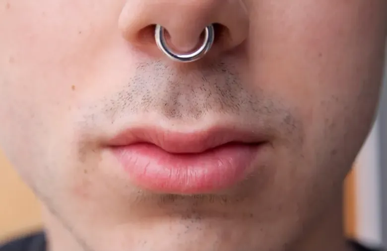 piercing anneau nez homme